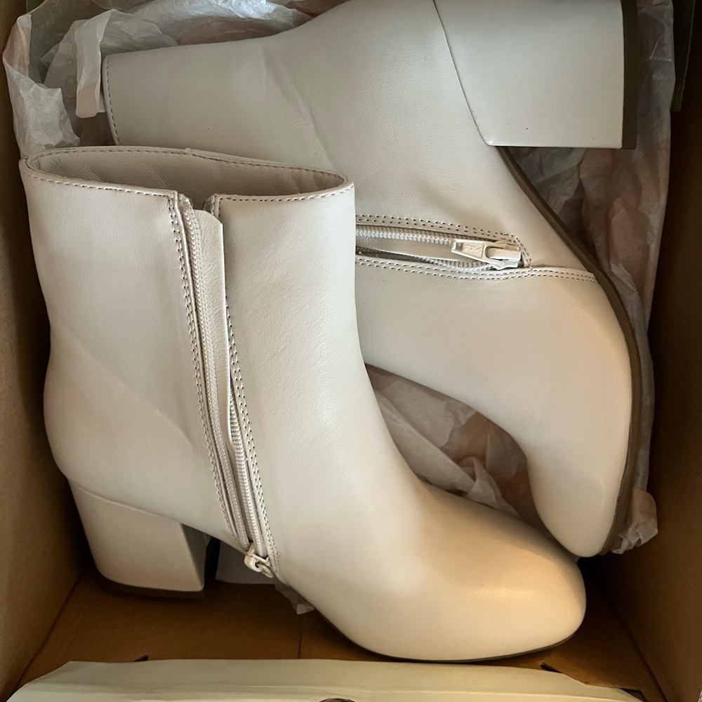 Women's Cream Ankle Boots